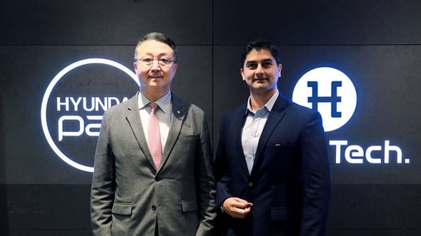 에이치닥테크놀로지 윤부영 대표, 일레븐01 CEO 오사프 아마드 (왼쪽부터)