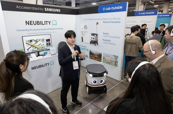 'CES 2023'에 전시한 C랩 아웃사이드 스타트업. [삼성전자 제공]