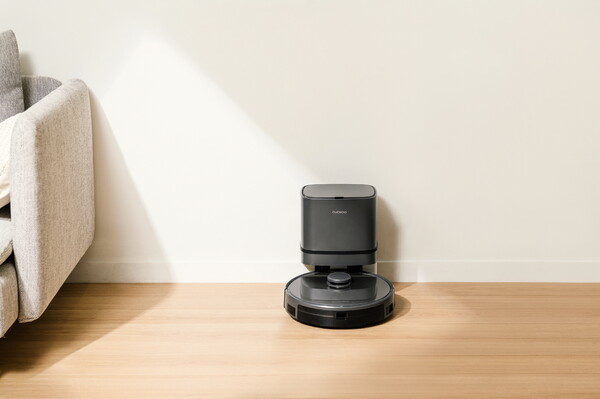 쿠쿠홈시스 파워클론 물걸레 무선청소기(모델명: CVC-AME1410UG).