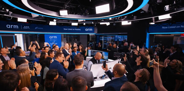                                            [나스닥 홈페이지]