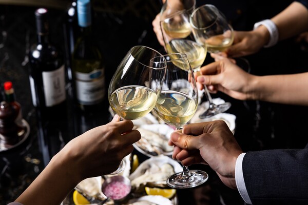 더 플라자 오이스터 배 삼배체굴 플래터.