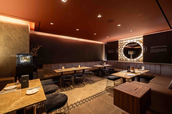 더 플라자 오이스터 배 부케룸.