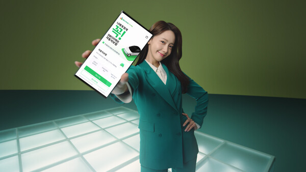 DB손해보험(대표이사 사장 정종표)은 2024년 새로운 다이렉트 자동차보험 광고인 ‘나에게 맞게 꼭!’ 신규 TV광고를 런칭했다. [DB손해보험 제공]