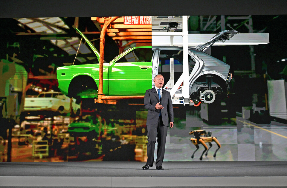 현대차 울산 EV전용공장 기공식에서 기념연설을 하고 있는 정의선 회장. [현대차 제공]