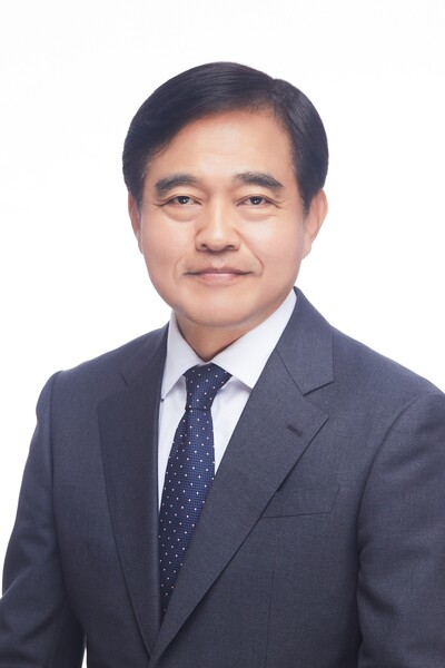 효성의 건설 계열사인 진흥기업㈜이 지난 27일 이사회를 통해 김태균 부사장을 진흥기업 신임 대표이사로 선임했다. [효성 제공]