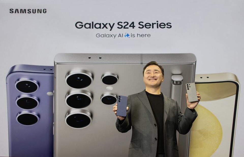 지난 17일(현지시간) 미국 새너제이에 위치한 SAP센터에서 개최된 ‘갤럭시 언팩 2024(Galaxy Unpacked 2024)’ 행사에서 ‘갤럭시 S24 시리즈’를 소개하는 삼성전자 MX사업부장 노태문 사장. [삼성전자 제공]