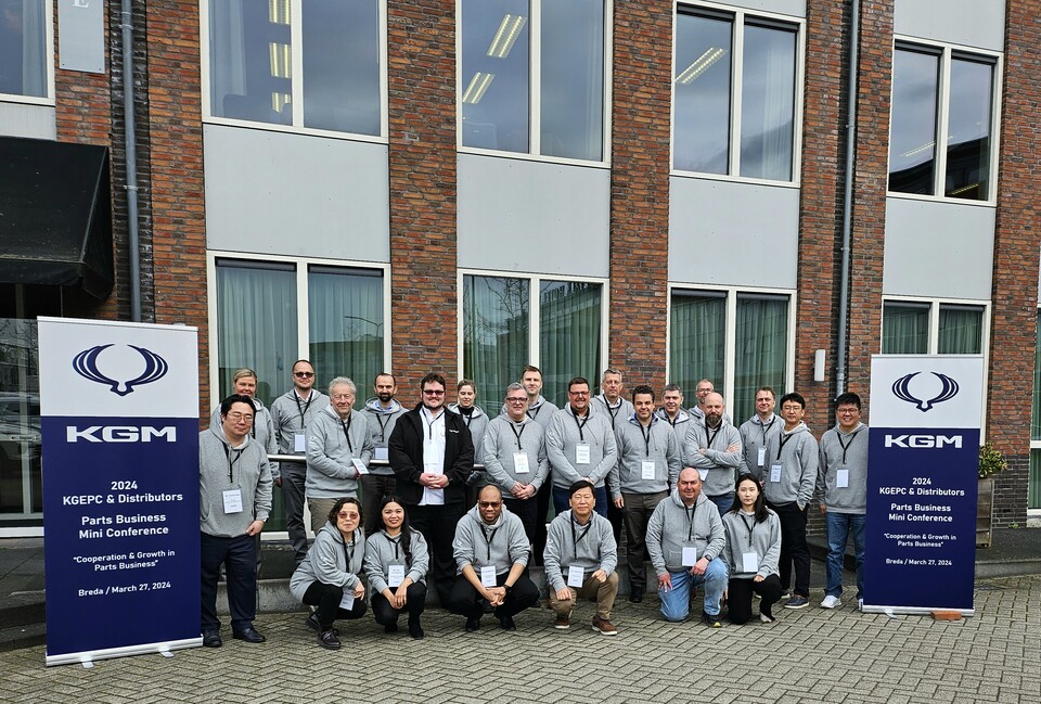 KG모빌리티(KGM)가 네덜란드에 유럽 지역 대리점 대표와 부품·서비스 매니저들을 초청해 컨퍼런스를 갖고 글로벌 서비스 경쟁력을 확보하는 시간을 가졌다고 28일 밝혔다. [KG모빌리티 제공]