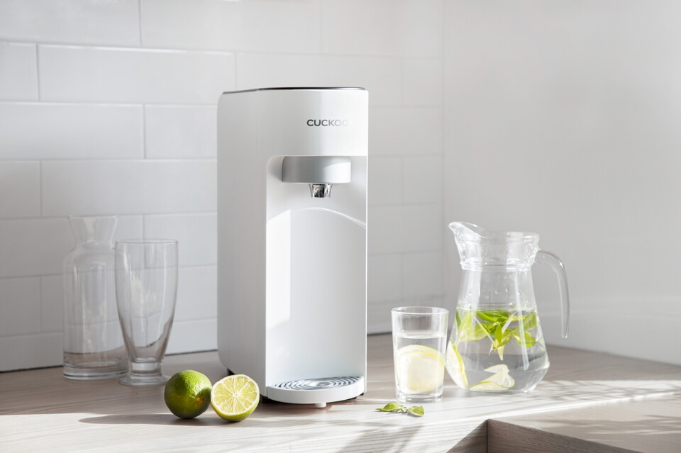 쿠쿠가 국내 5성급 호텔인 인스파이어 리조트에 정수기와 공기청정기 등 주력모델을 단독 공급한다. [쿠쿠 제공]