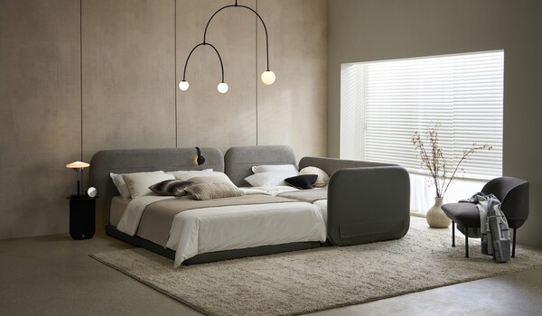 현대리바트 패밀리 침대 프레임 제품 '리버서블'.