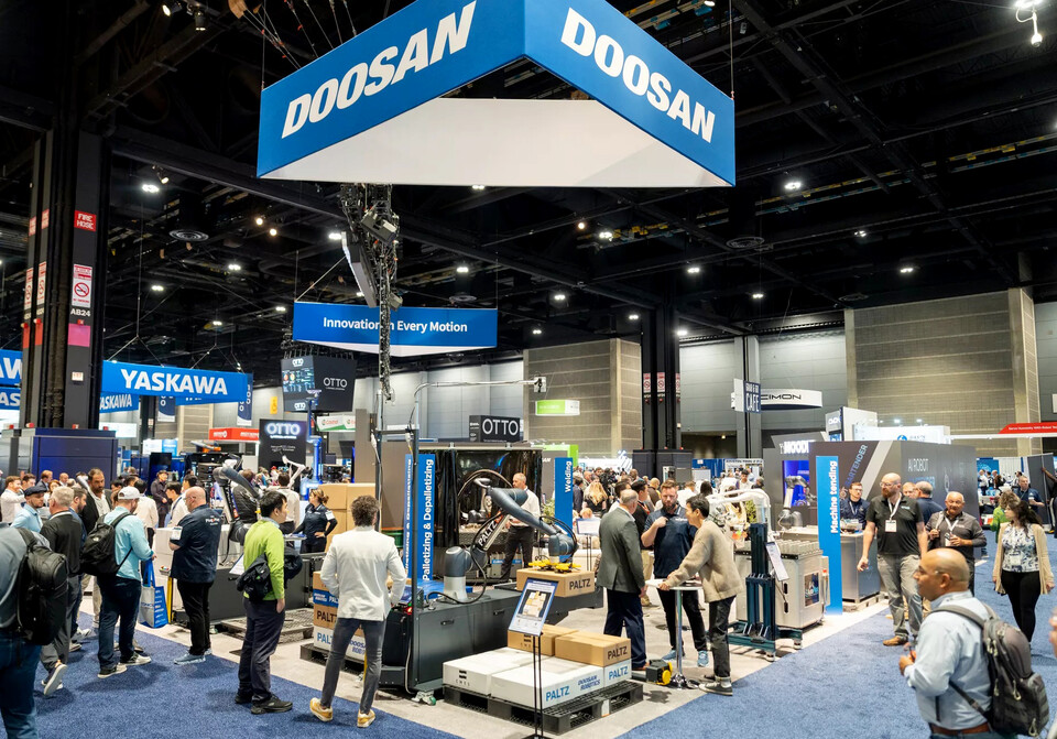 6~9일(현지시간), 미국 시카고에서 열리는 ‘오토메이트 2024’에 참가한 두산로보틱스 부스 전경. [두산로보틱스 제공]