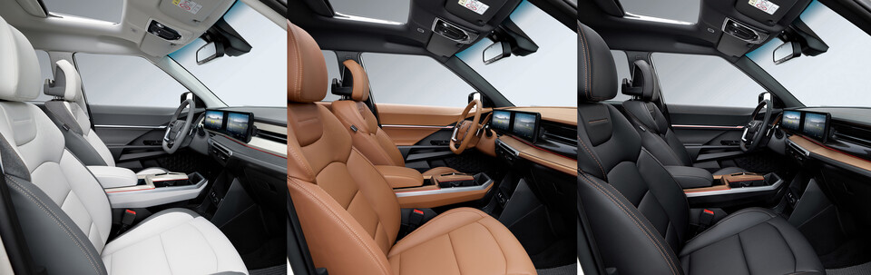 KG모빌리티(KGM)가 정통 스포츠유틸리티차량(SUV) 토레스 브랜드에 새로운 인테리어와 최신 편의 사양 등을 적용한 '더 뉴 토레스'를 출시한다고 8일 밝혔다. [KG모빌리티 제공]