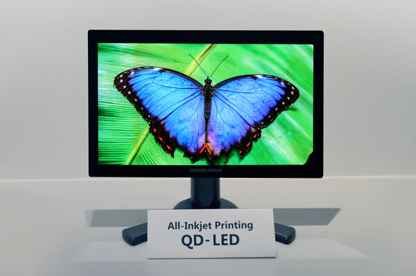 삼성디스플레이 QD-LED 시제품.