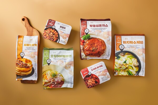 현대그린푸드가 지난해 10월 출시한 '모두의 맛집 전통시장편' 제품 사진.