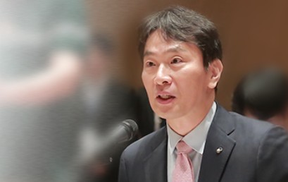 이복현 금융감독원장이 티몬·위메프 사태와 관련해 검사반을 급파해 현장점검을 진행하고 있다면서 사실 확인에 착수했다고 밝혔다. 이복현 금융감독원장 자료 이미지 [금융감독원 제공]