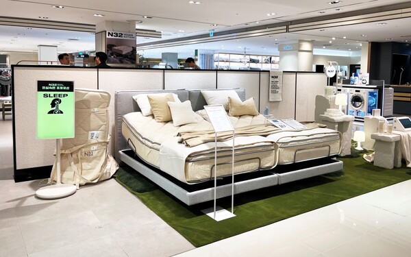 아이슬란드에서 온 비건 매트리스 N32가 현대백화점 판교점에 신규 매장을 오픈했다 [시몬스 제공]
