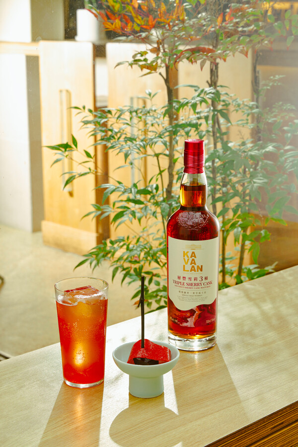 카발란 트리플 쉐리 캐스크 & 북촌 홍엽 [골든블루 인터내셔널 제공]