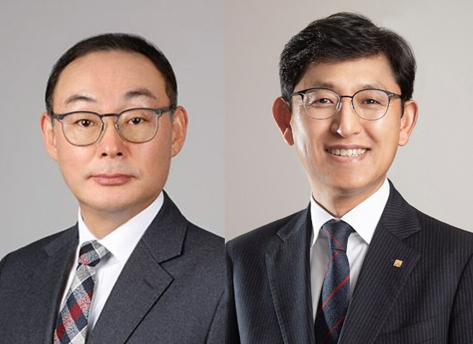 (사진 왼쪽부터) 김동성 감사본부장(부사장), 방극봉 경영지원본부 전무. [JB금융지주 제공]