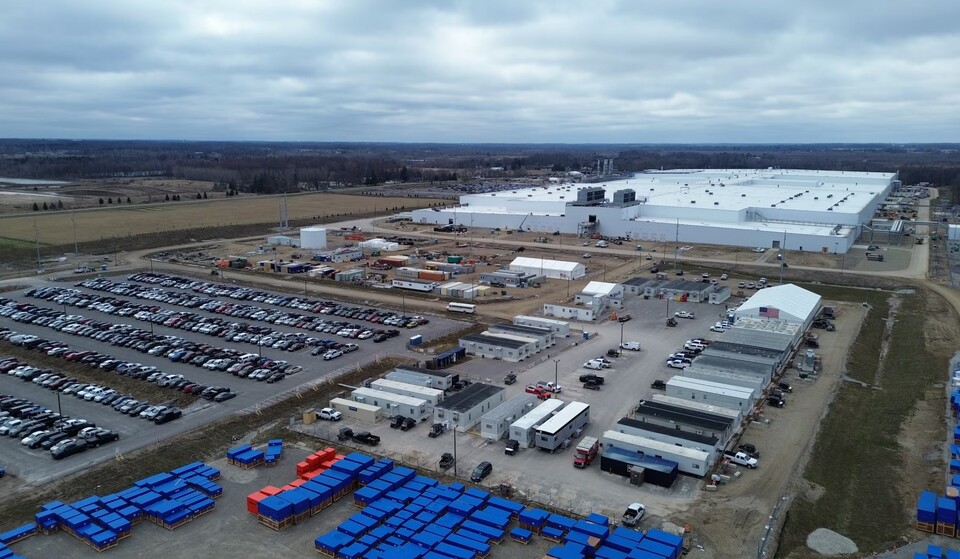 LG에너지솔루션과 GM의 미국 합작법인 '얼티엄셀즈'가 미시간주 랜싱에 건설 중인 3공장 전경. [얼티엄셀즈 제공]