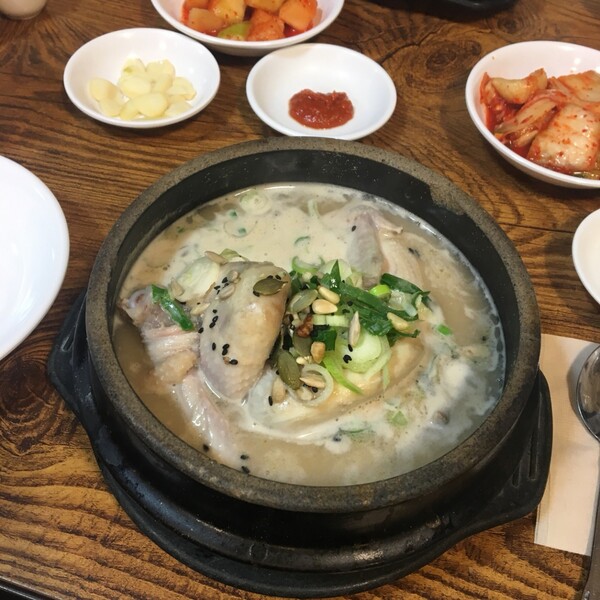 토속촌 삼계탕의 삼계탕 - 식신 유저 리뷰
