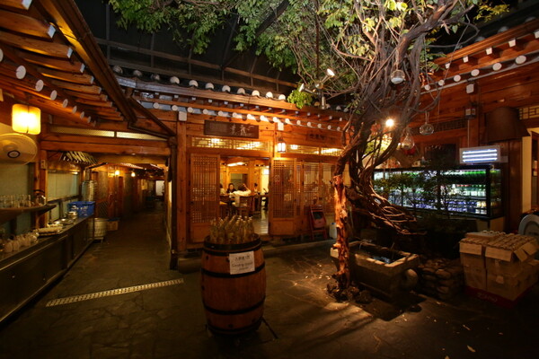 토속촌 삼계탕 내부전경