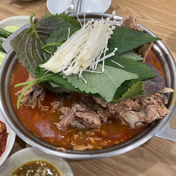 소문난성수감자탕의 감자탕