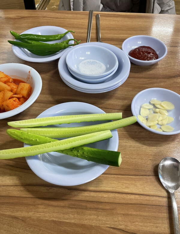 원조호수삼계탕의 찬