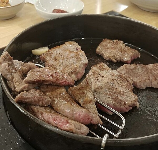 대도식당의 한우등심구이