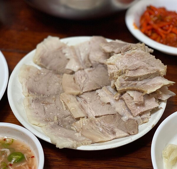 고성막국수의 편육 byxjune님의 인스타그램