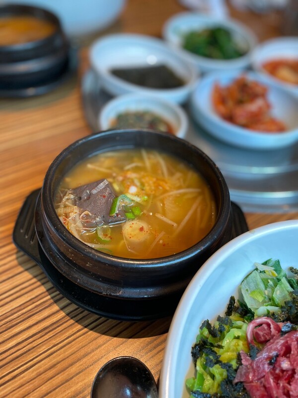 새벽집의 서비스 해장국 - 공식 네이버플레이스