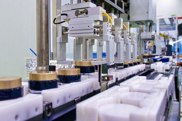 한국콜마 세종공장에서 제품이 제조되고 있다 [한국콜마 제공]