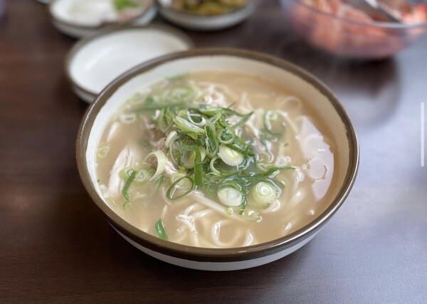 일산칼국수의 칼국수 - 공식 네이버플레이스