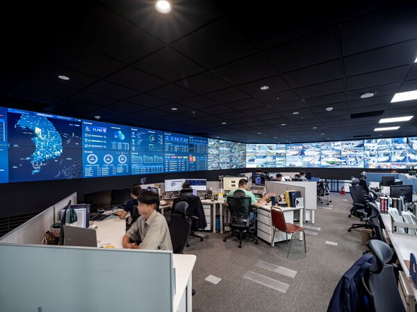 DL이앤씨 마곡 신사옥에 설치된 종합안전관제상황실[DL이앤씨 제공]