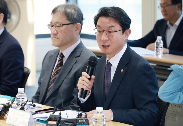 이억원 금융위원장 [사진=금융위원회]