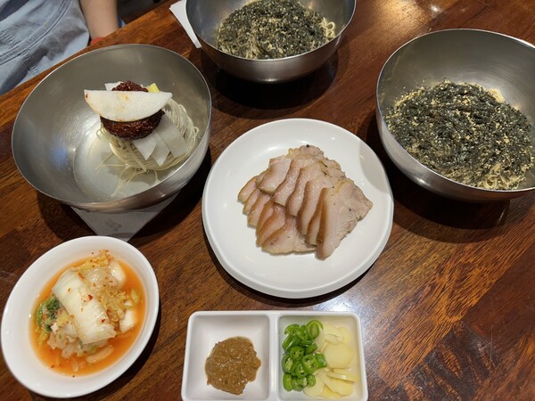 고기리막국수 한상 - 식신 솔솔바람님의 리뷰