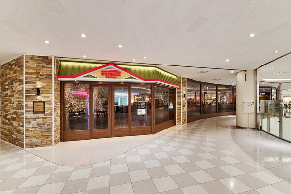 아웃백 진주롯데몰점 매장 전경[아웃백 스테이크하우스 제공]