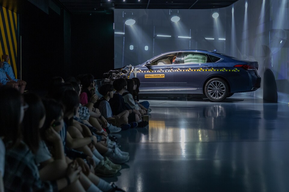 2025년 1학기 미래모빌리티학교 참가 초등학생 대상으로 진행한 현대 모터스튜디오 고양 현장체험학습. [현대차 제공]