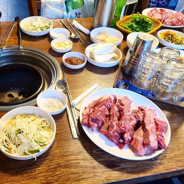 홍박사생고기의 상차림 k2jun14 님의 인스타그램