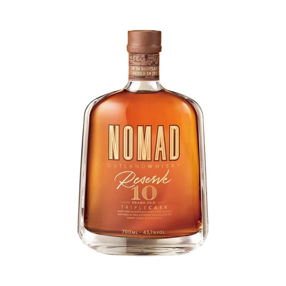 ㈜골든블루 인터내셔널(대표이사 박소영)은 스페인 곤잘레스 바야스(González Byass)의 프리미엄 셰리 위스키 '노마드 리저브 10(Nomad Reserve 10)'의 1차 판매 물량이 조기 소진됐으며 완판 3개월만에 2차 물량을 추가로 선보인다고 24일 밝혔다. [골든블루 제공]