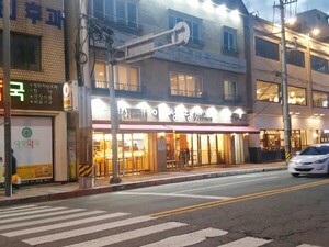 [안병익의 노포기행] 한국 제과점 역사의 시작! 한 세기 구워낸 전설의... - 뉴스 썸네일 이미지