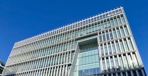 [제약업계 3·4세 승계] 휴온스, '3세' 3형제 중 장남 윤인상 두각...사내... - 뉴스 썸네일 이미지