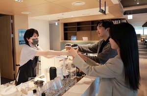 돈으로 때우는 금융권 장애인 의무 고용...'맞춤형 직무 발굴'이 해법 - 뉴스 썸네일 이미지